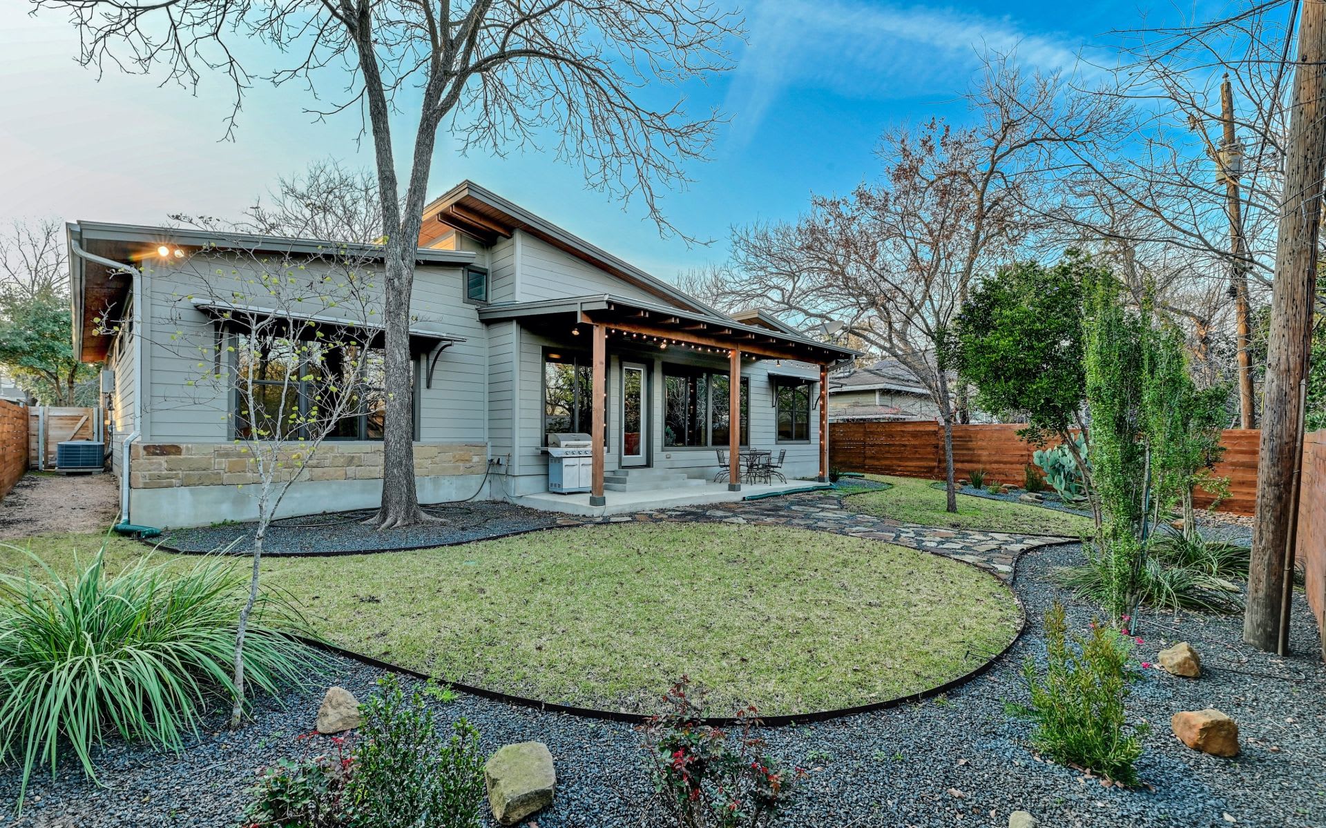 4813 W Park Dr