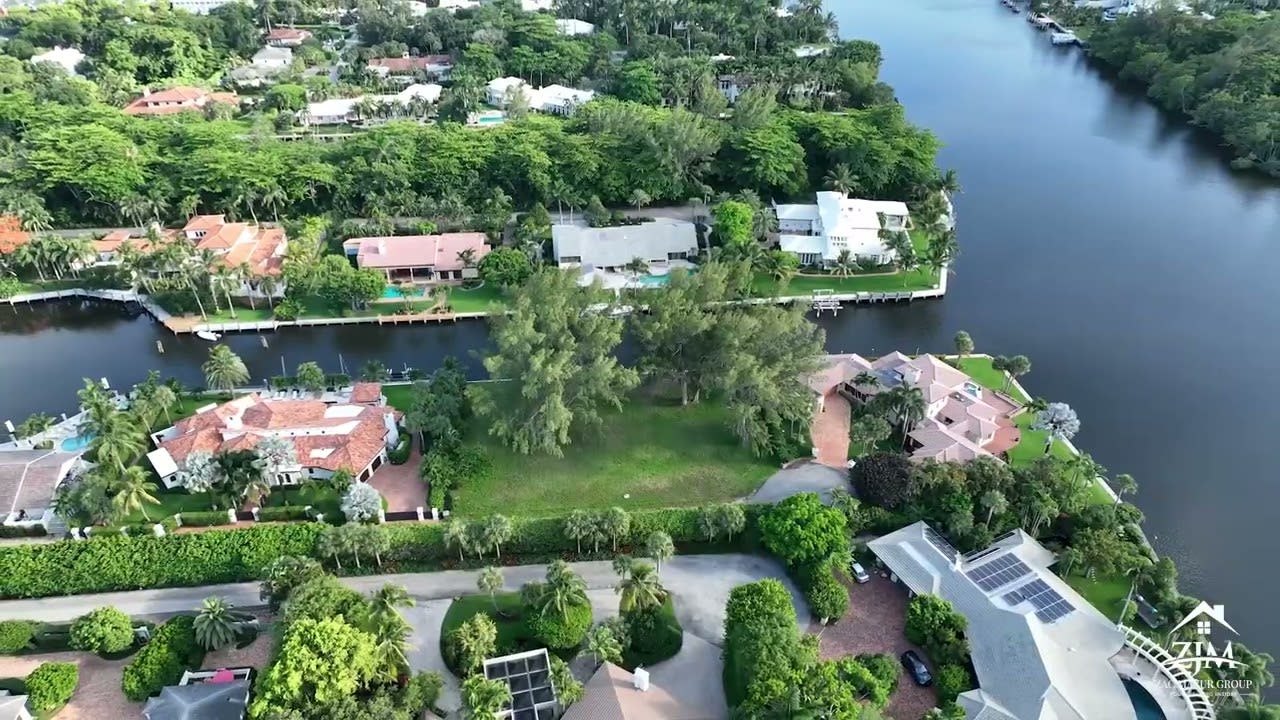 Hidden Harbour Dr, Gulfstream FL 33483