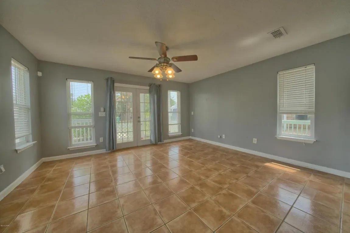 3917 OCEAN VIEW DR