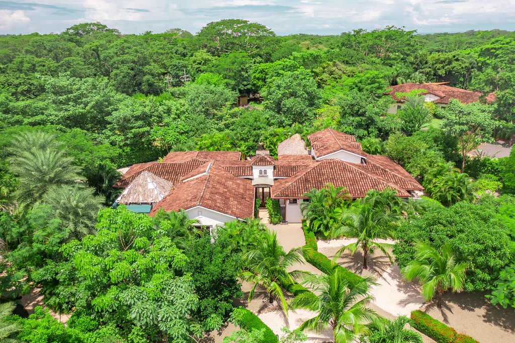 Pura Vida House | 6 bedroom 6 Bathroom Rental Juggernaut in Gated Community