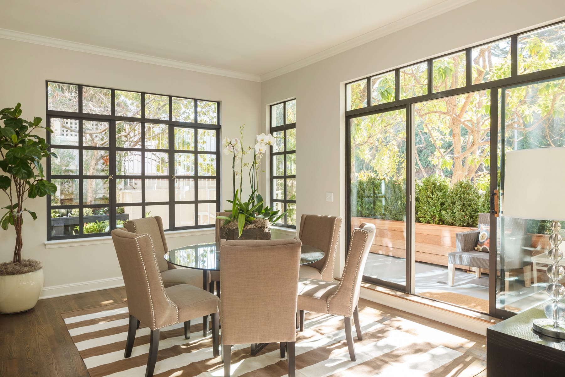 The Lombardia Villa With Private Garden