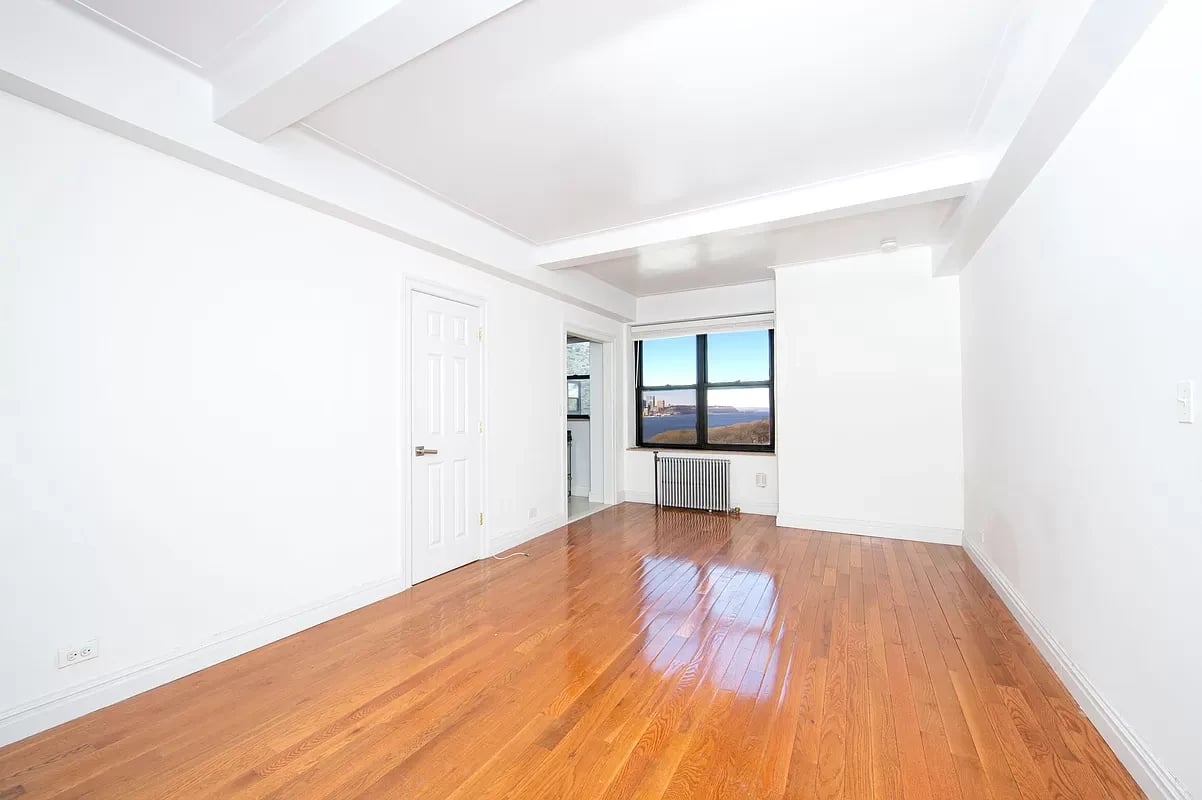 230 Riverside Drive Unit: 15J