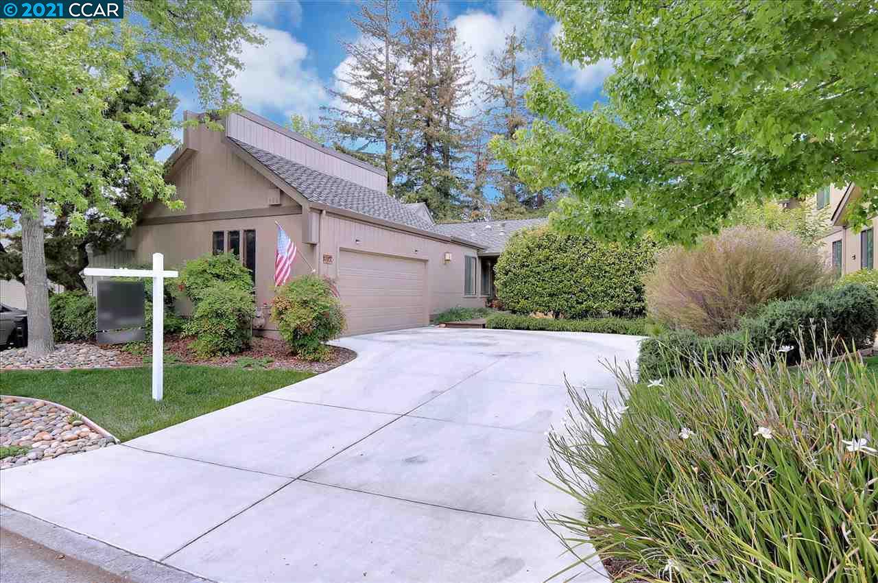3105 Shire Ln