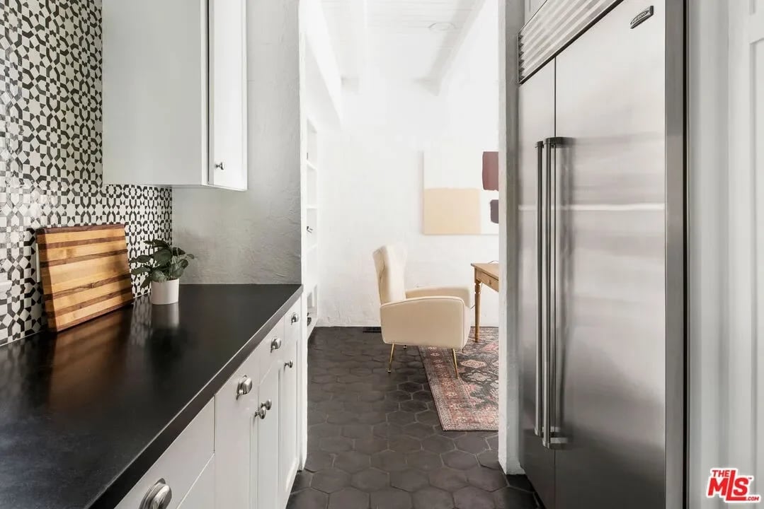 Beautiful Beachwood Canyon Spanish