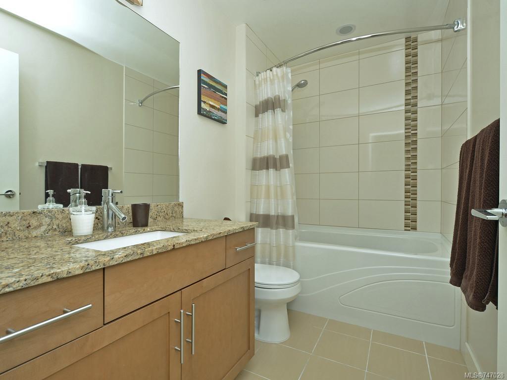 203-662 Goldstream Ave, Langford