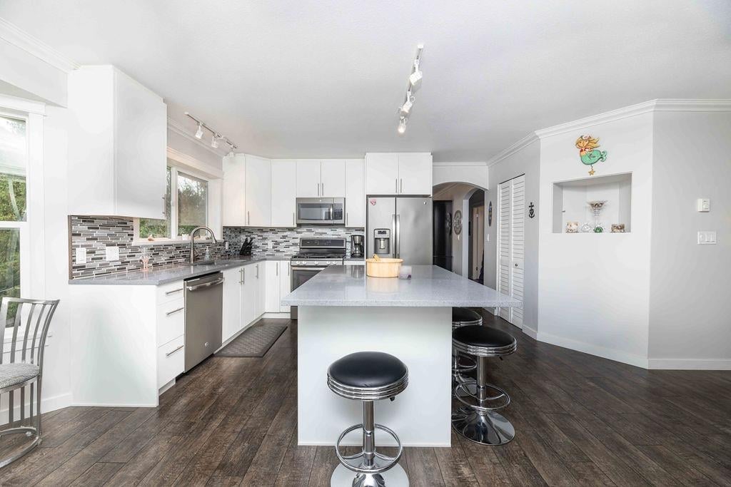 12815 Sunshine Coast Hwy