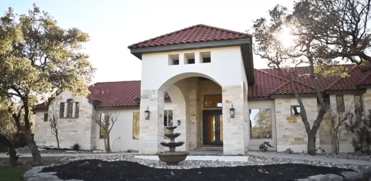 Texas Luxury Home on 5 acres!- 376 San Marcos Trail, New Braunfels