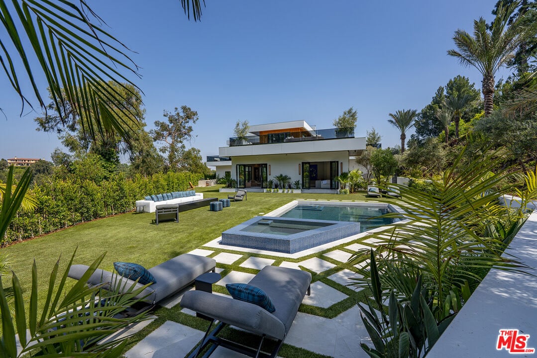 Retreat Radiant