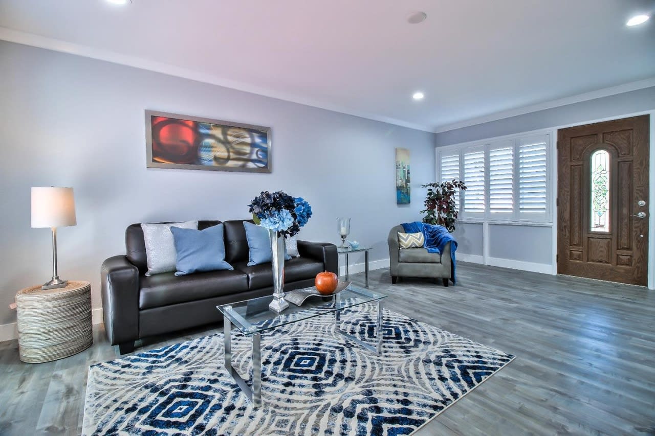 203 Tiny St