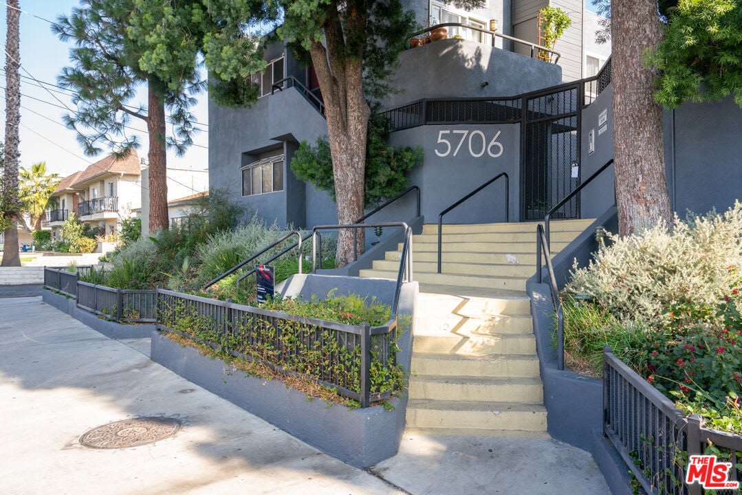 5706 Fair Ave., #103