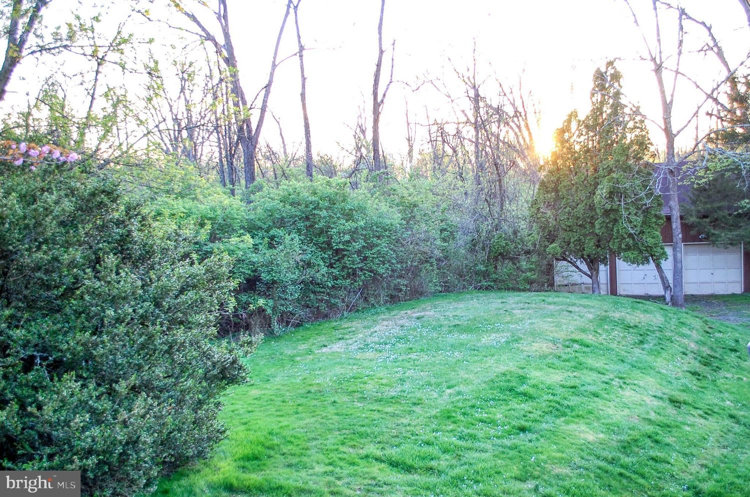 2812 Curtis Ln