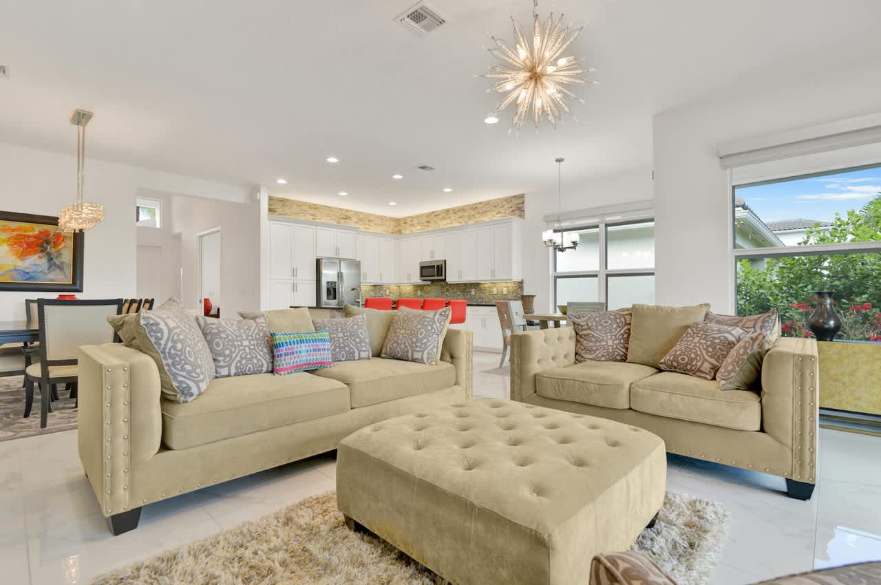 9918 Steamboat Springs Cir