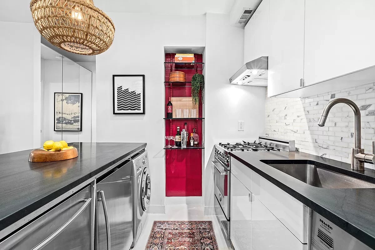 460 West 23rd Street, #GF