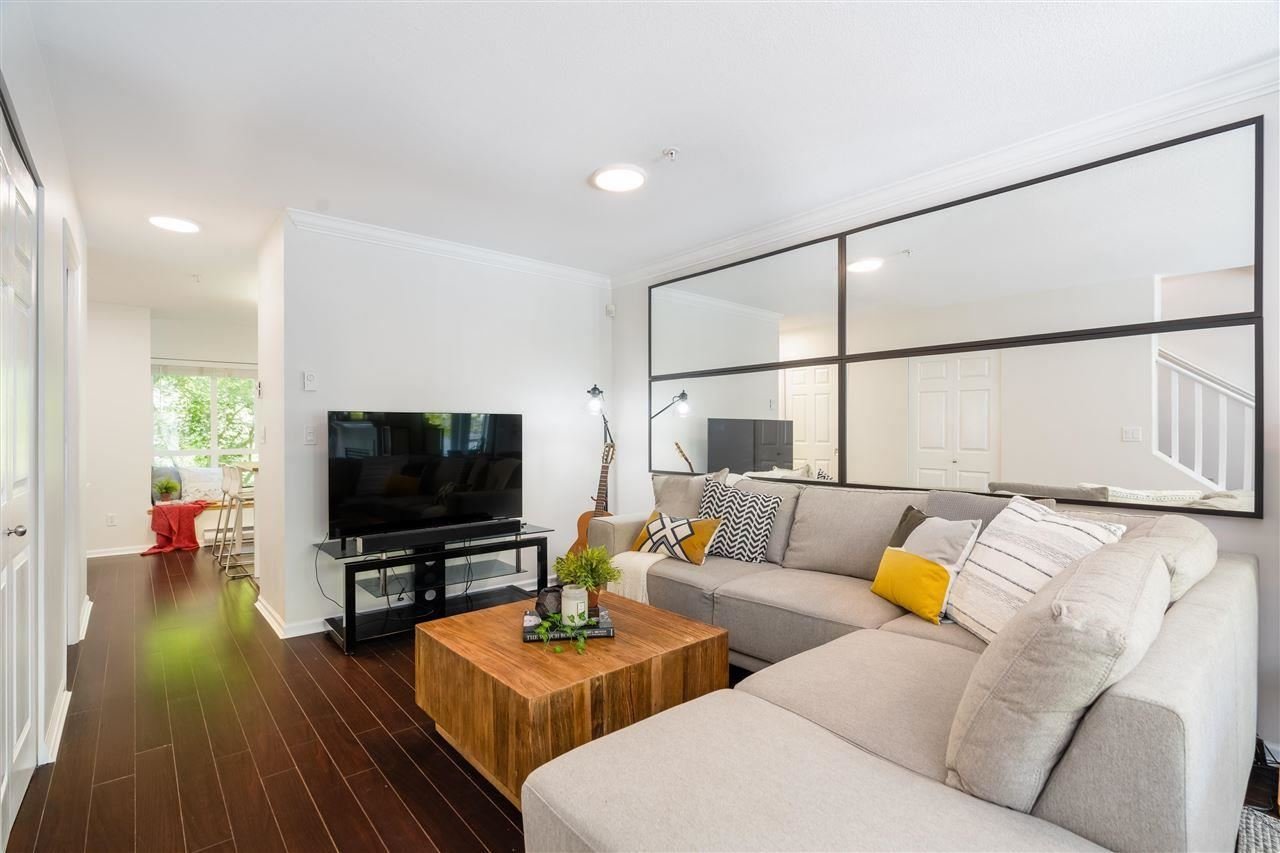 104-6588 Southoaks Cres