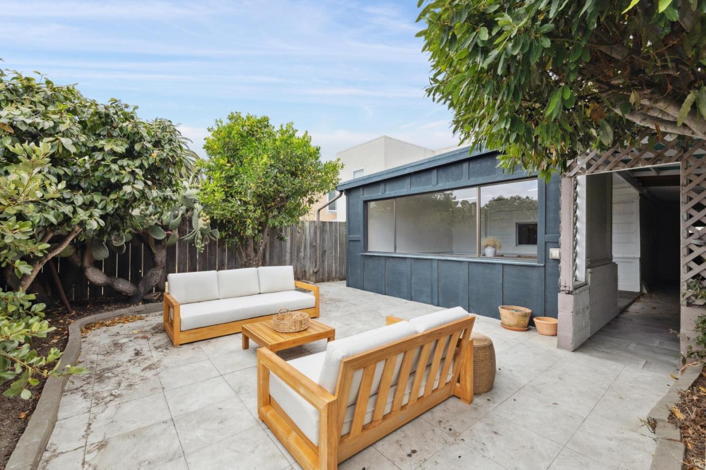 281 Village WAY