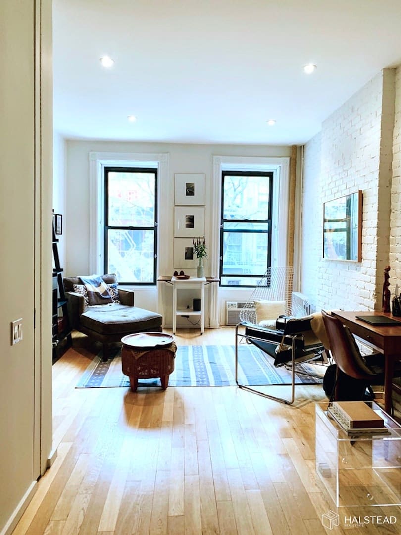 221 W 20th St, #3W