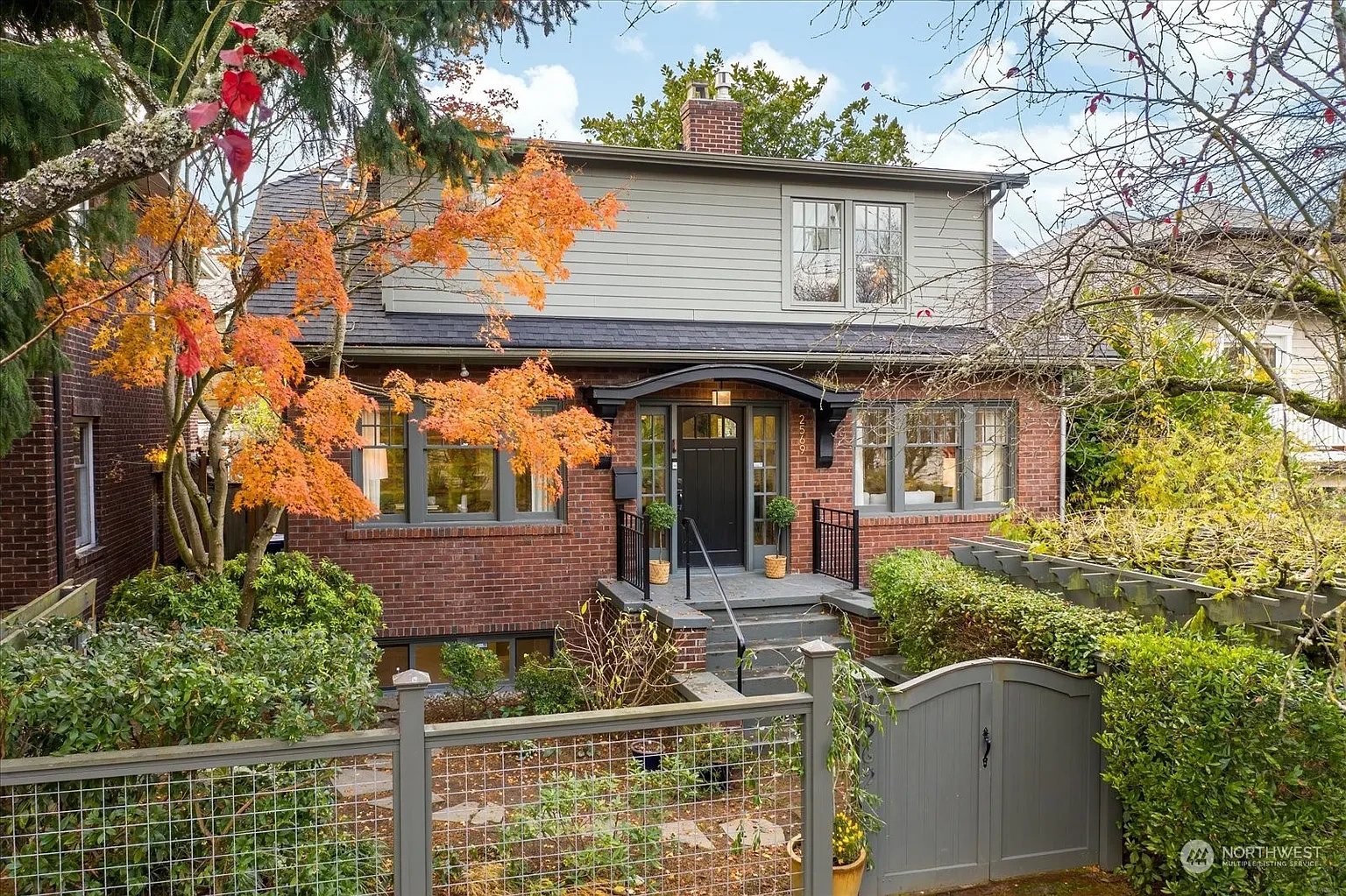 2569 6th Ave W