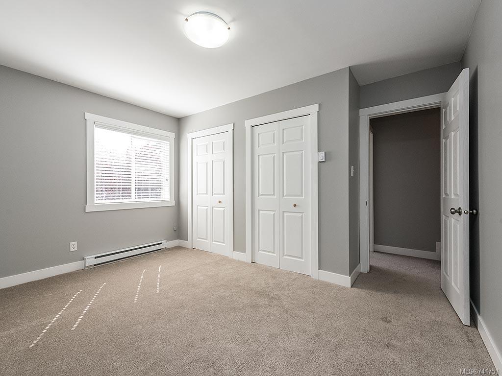 941 Kentwood Terr, Saanich