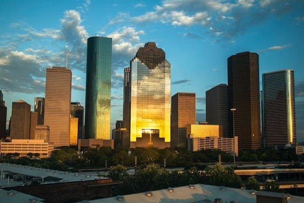 Texas Hospitality: Welcoming Communities and Top-Rated Schools in Houston and Beyond