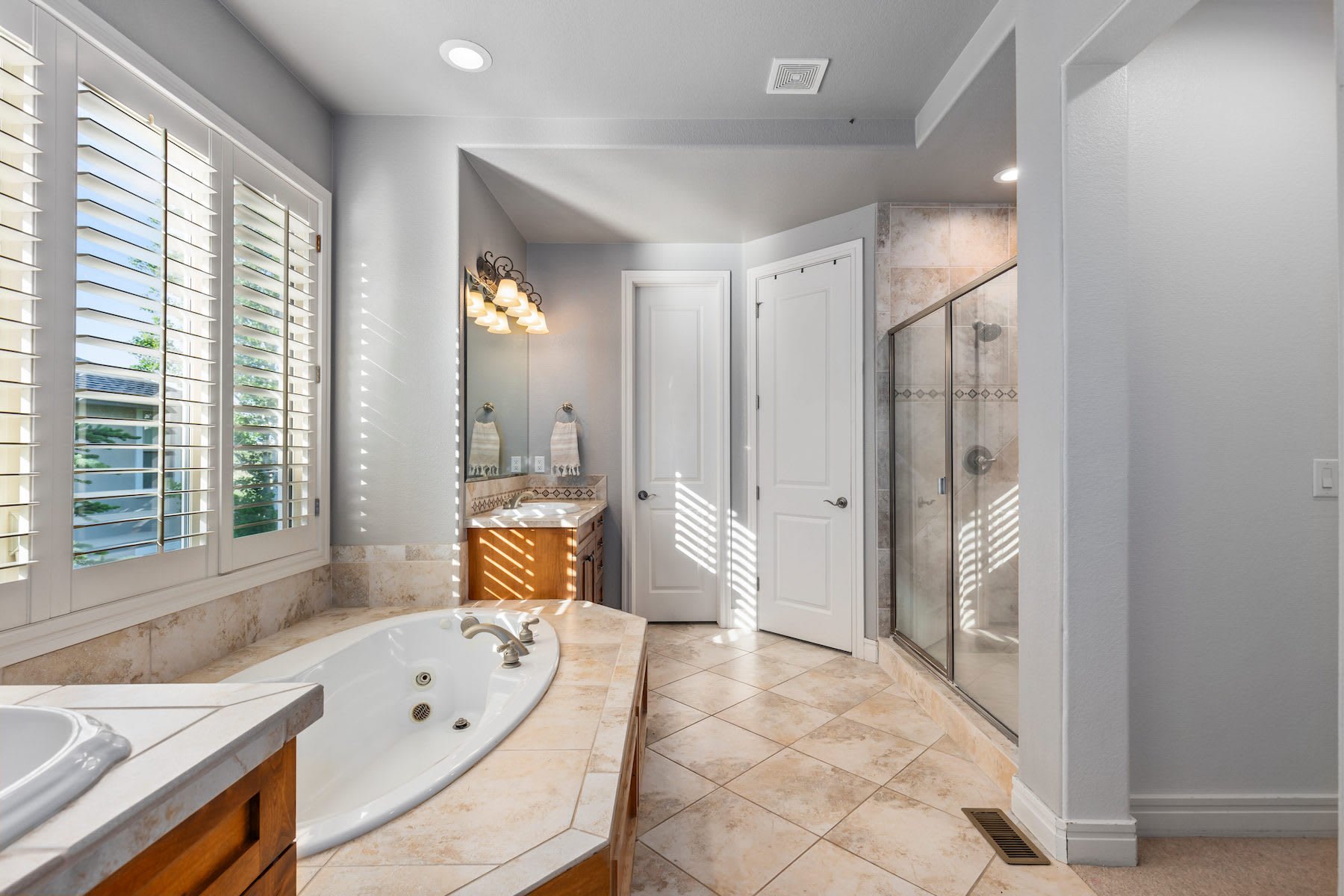 4675 Carefree Trail