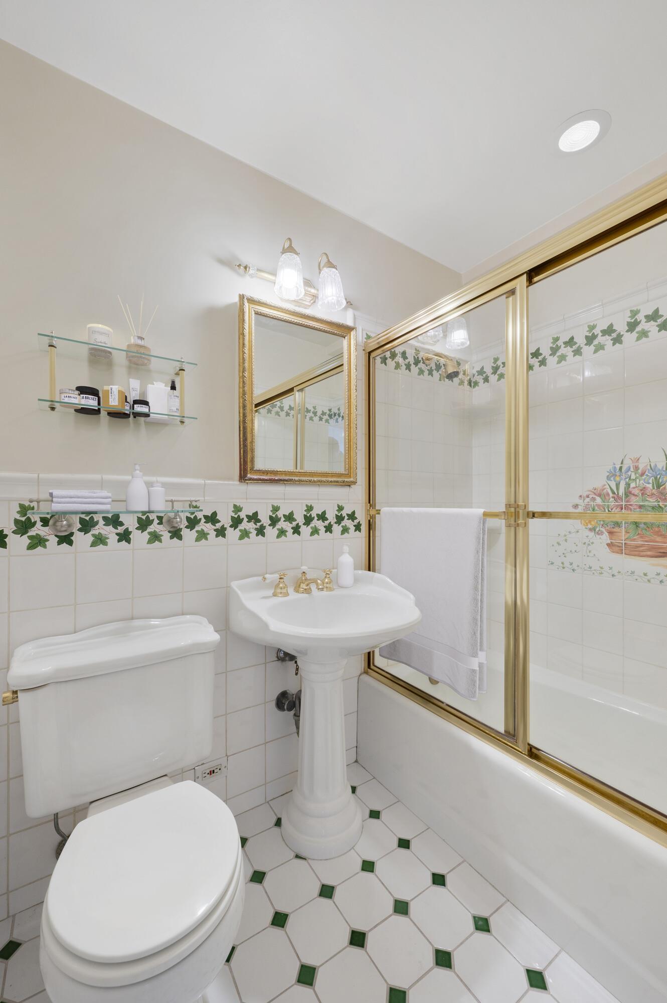 315 East 70th Street, Apt 12-U