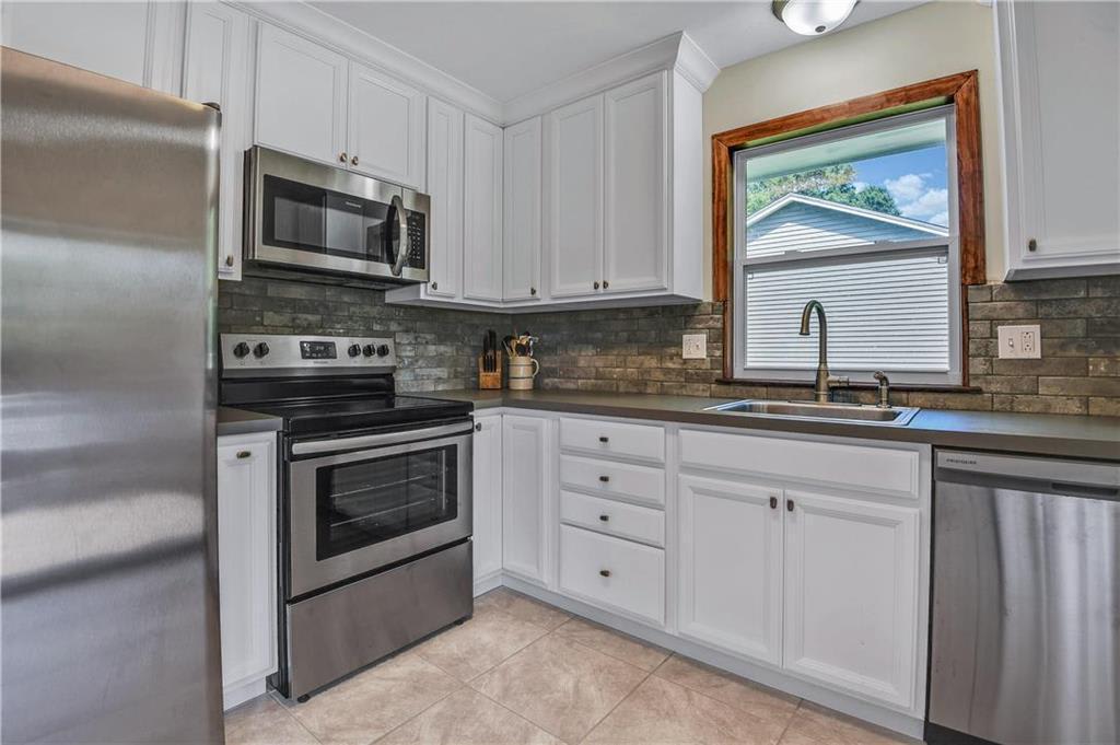 21425 W 180th Street