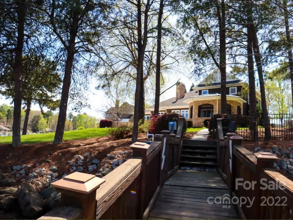 2514 Smith Harbour Dr