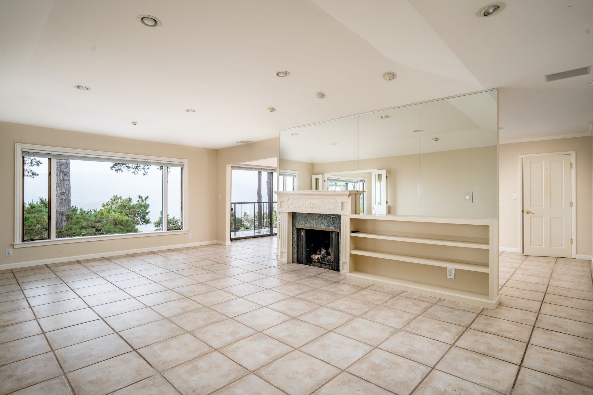 Del Mesa Carmel Residence - 45 Del Mesa Carmel