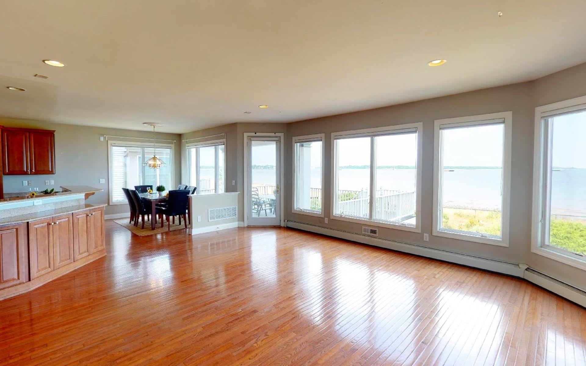 23 LIGHTHOUSE DR