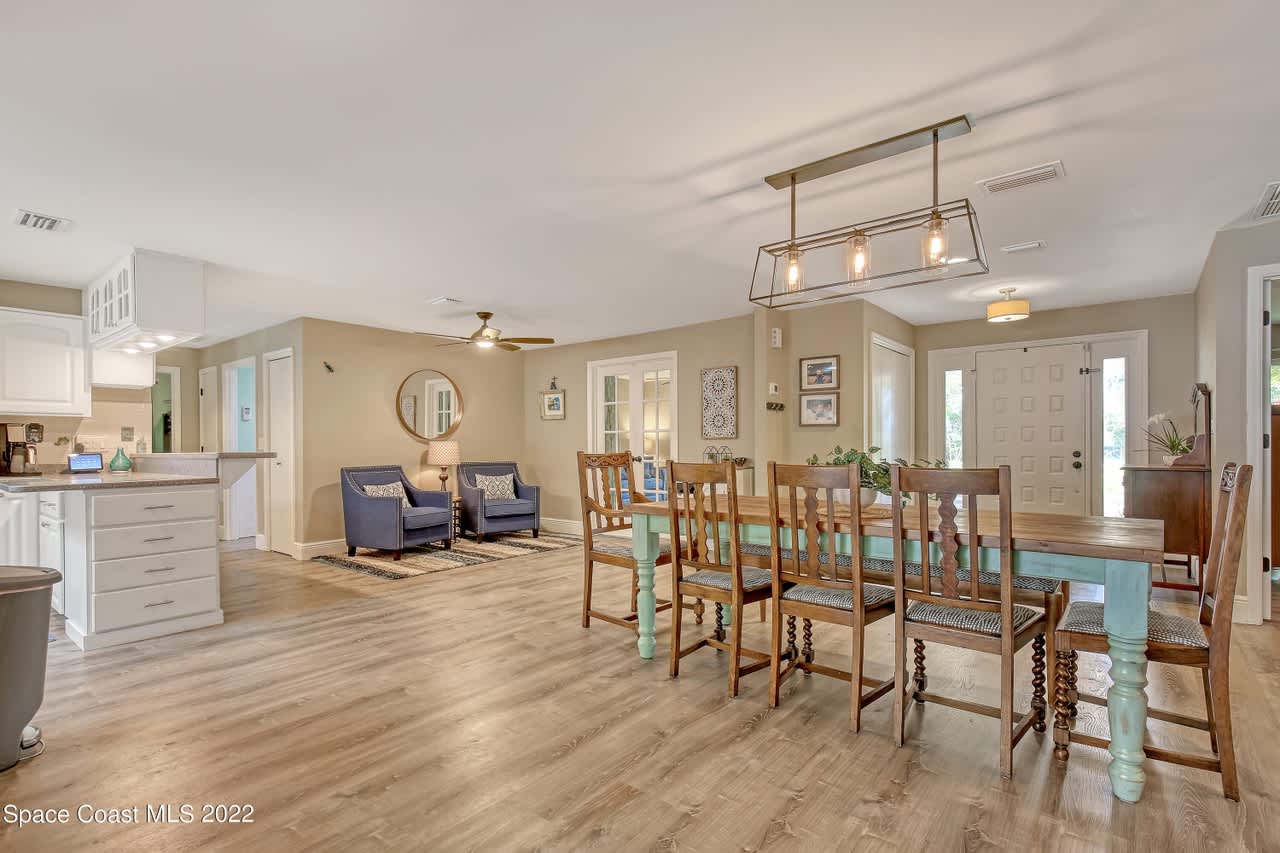 400 Mosswood Blvd