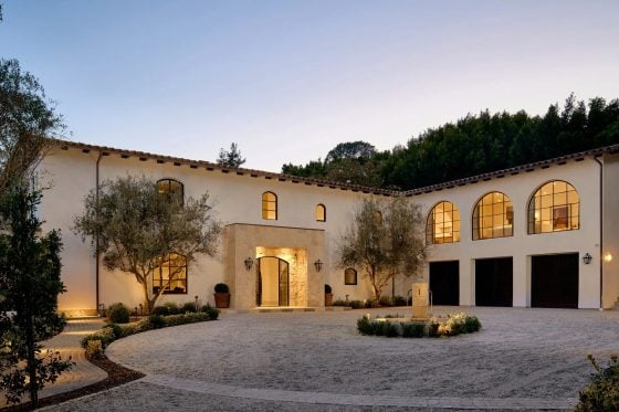Inside a Stylish Mediterranean-Inspired Estate in Bel Air