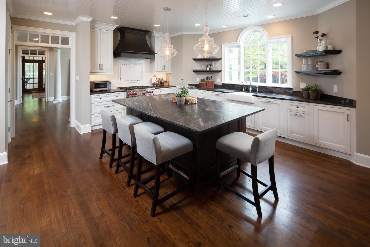 11 Greenbriar Cir