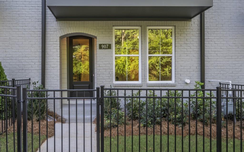907 Katie Kerr Drive