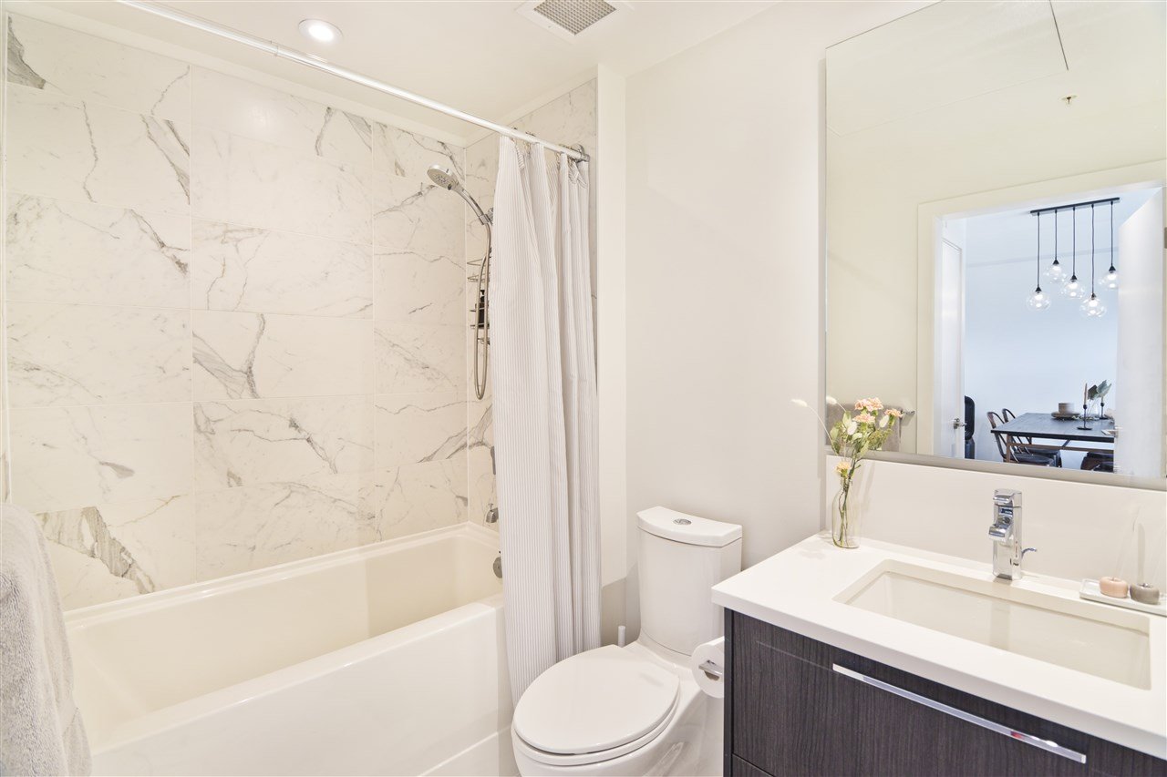 501-6633 Cambie St