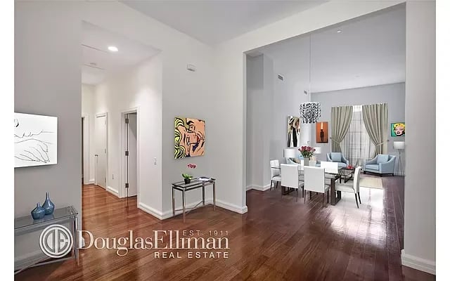 2112 Broadway, #6F