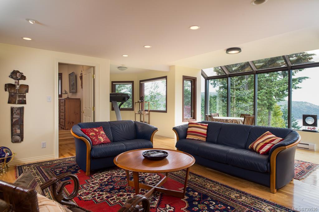 4286 Camsusa Rd, Malahat