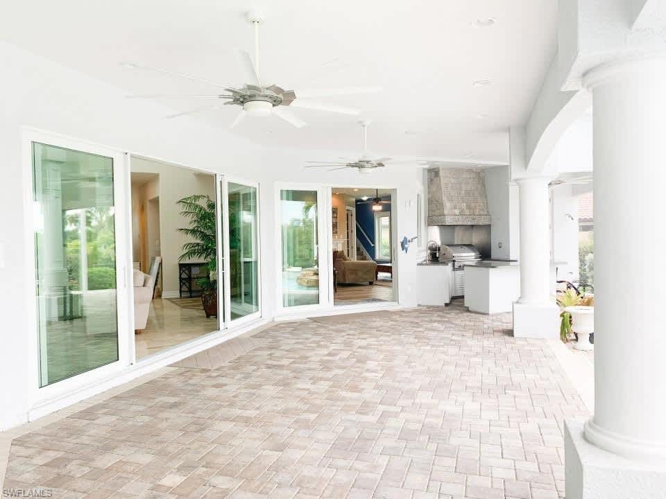 3916 Surfside Blvd 