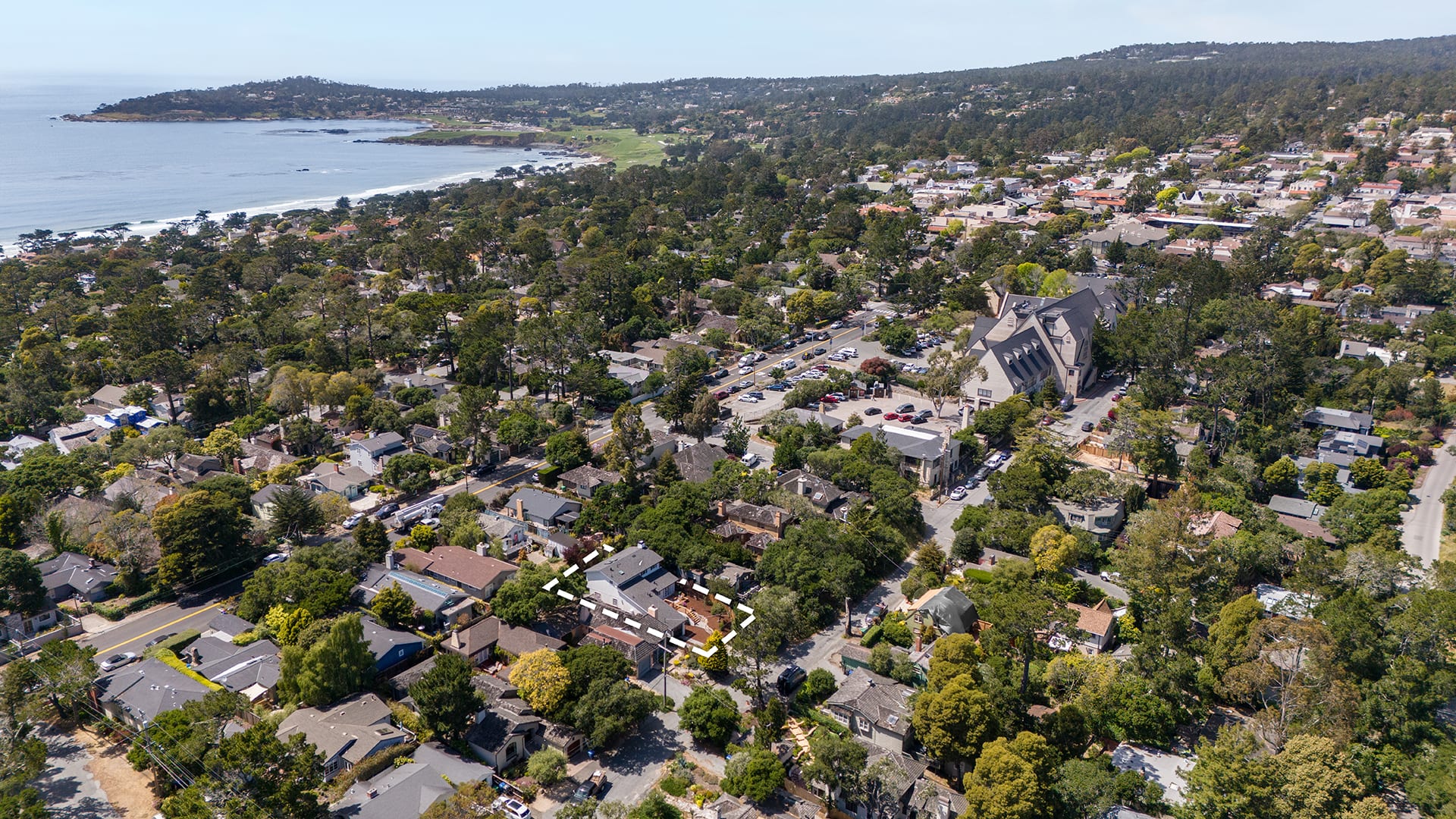 Carmel Perfection - Mission 4 SW of 10th