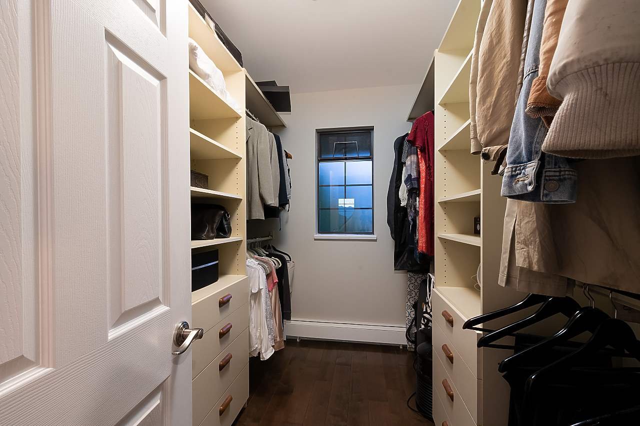 5467 Monte Bre Cres