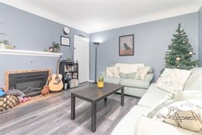 2522 Empire St