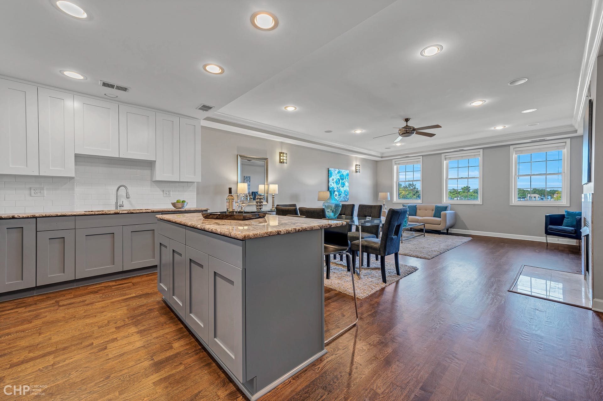 1857 W Diversey Avenue Unit: 402