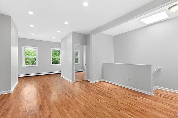 1166 Halsey Street Unit: 3C