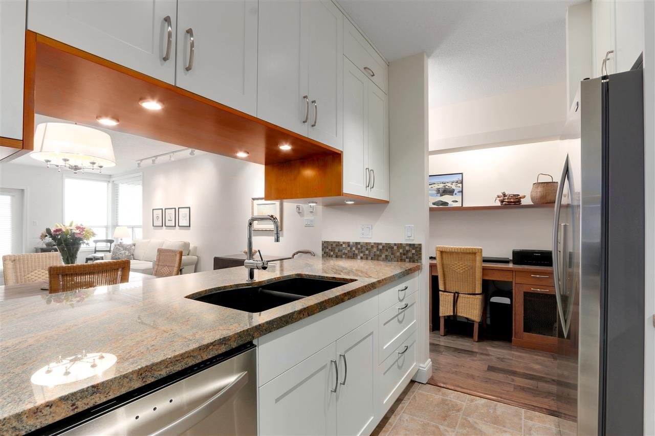 103-2202 Marine Dr