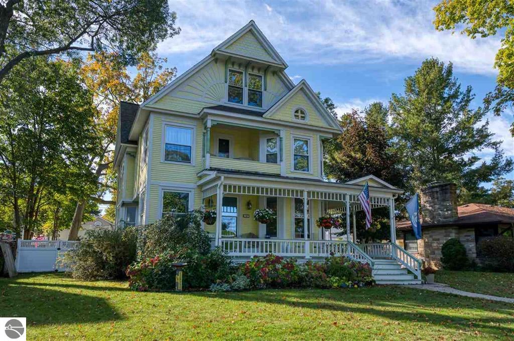 422 Washington Street
