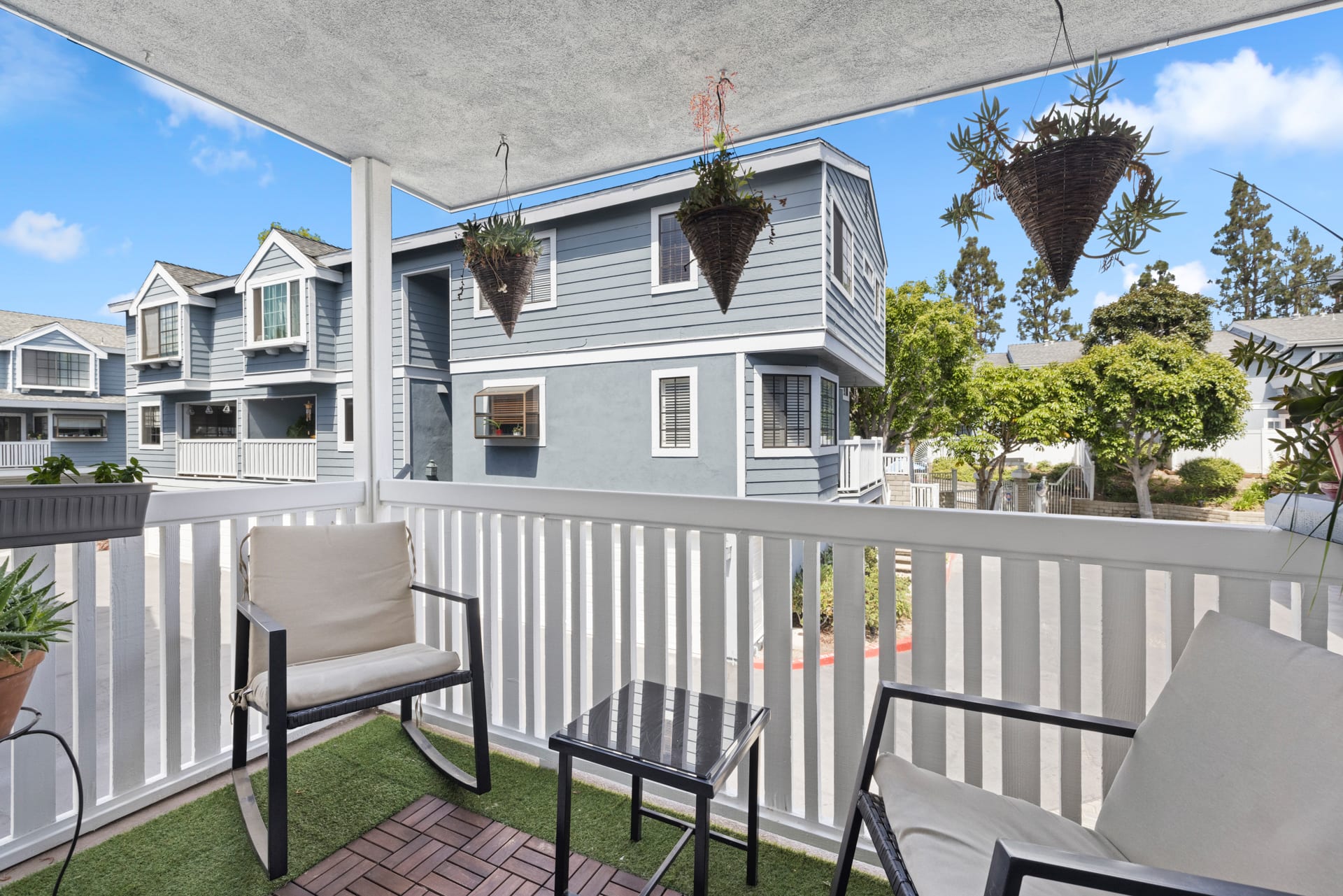 2223 Saybrook Lane 