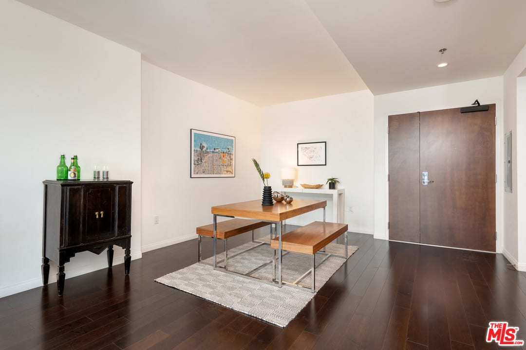 3785 Wilshire Blvd Unit: 805