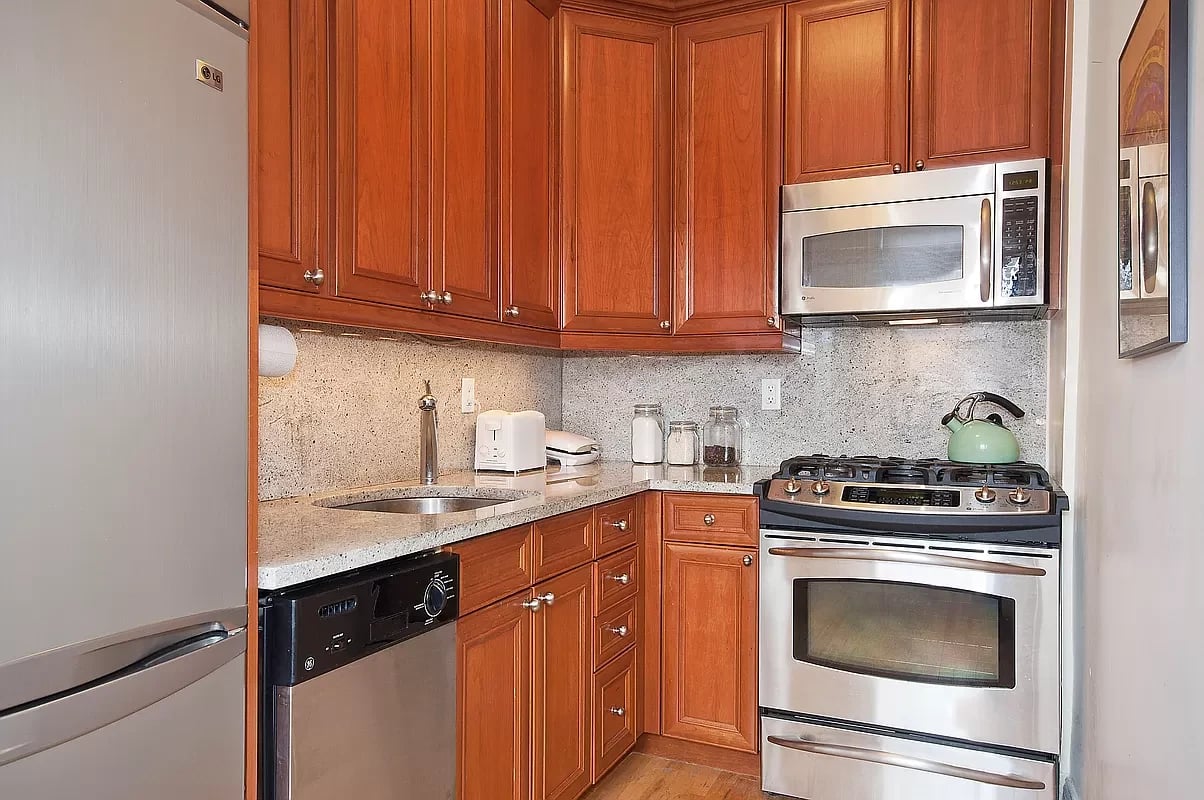 134 West 93rd Street Unit: 8C