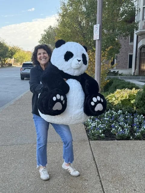 mindyKNOWS gives college students a local resource when their parents are far away