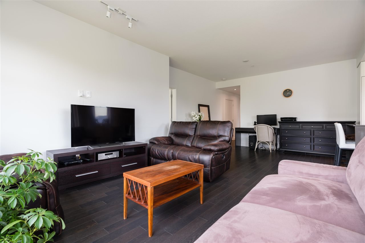 509-4867 Cambie St