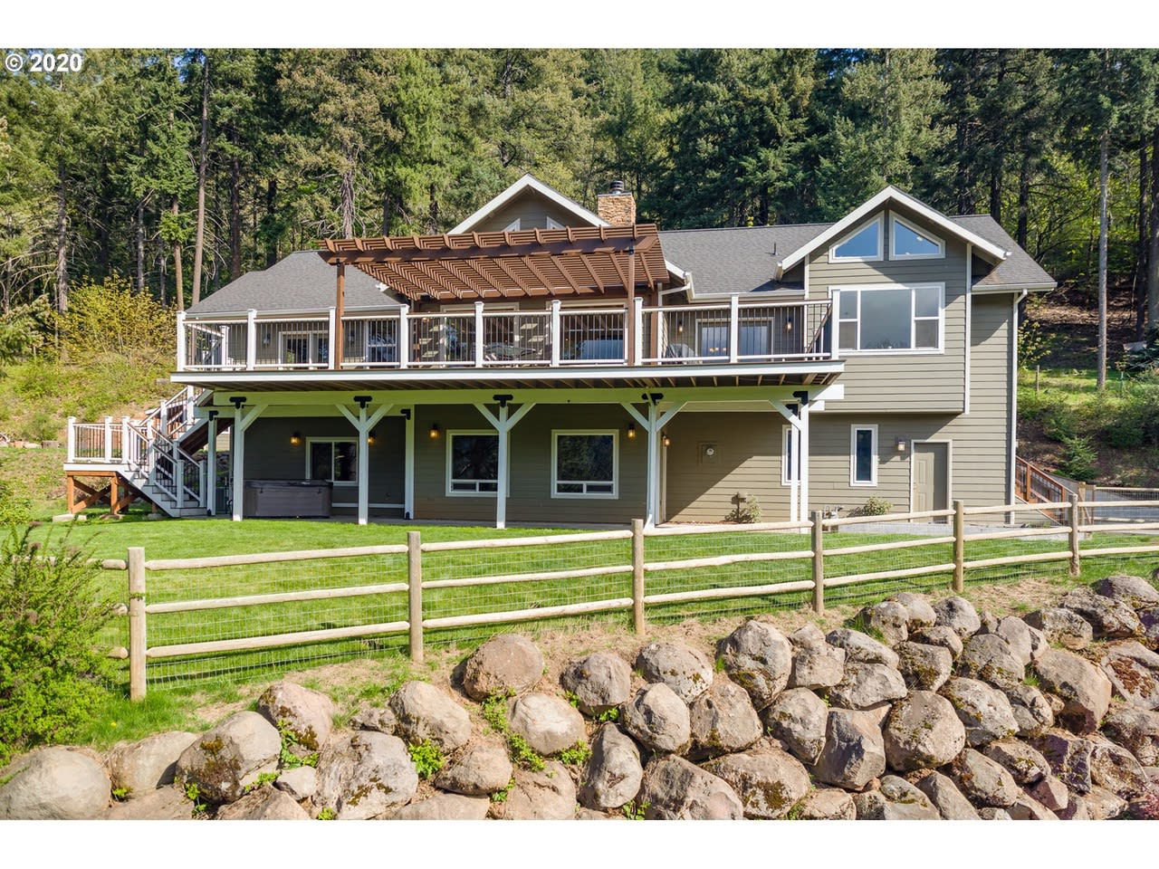 3399 James Rd